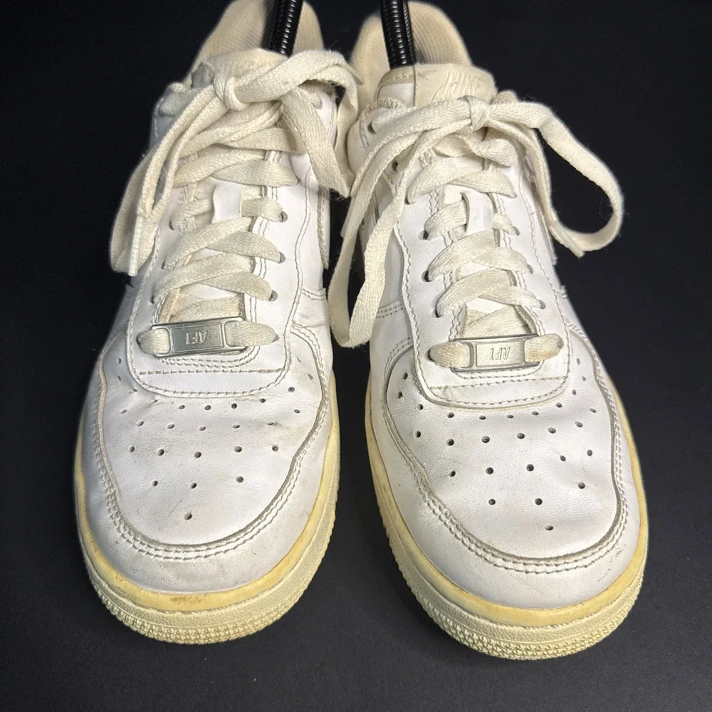 Size 6.5 - Nike Air Force 1 '07 White W